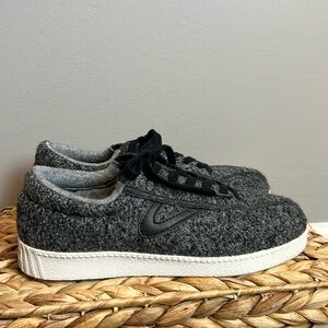 EUC Tretorn Womens NyLite Plus Wool Gray Black White Sneakers Shoes 8.5